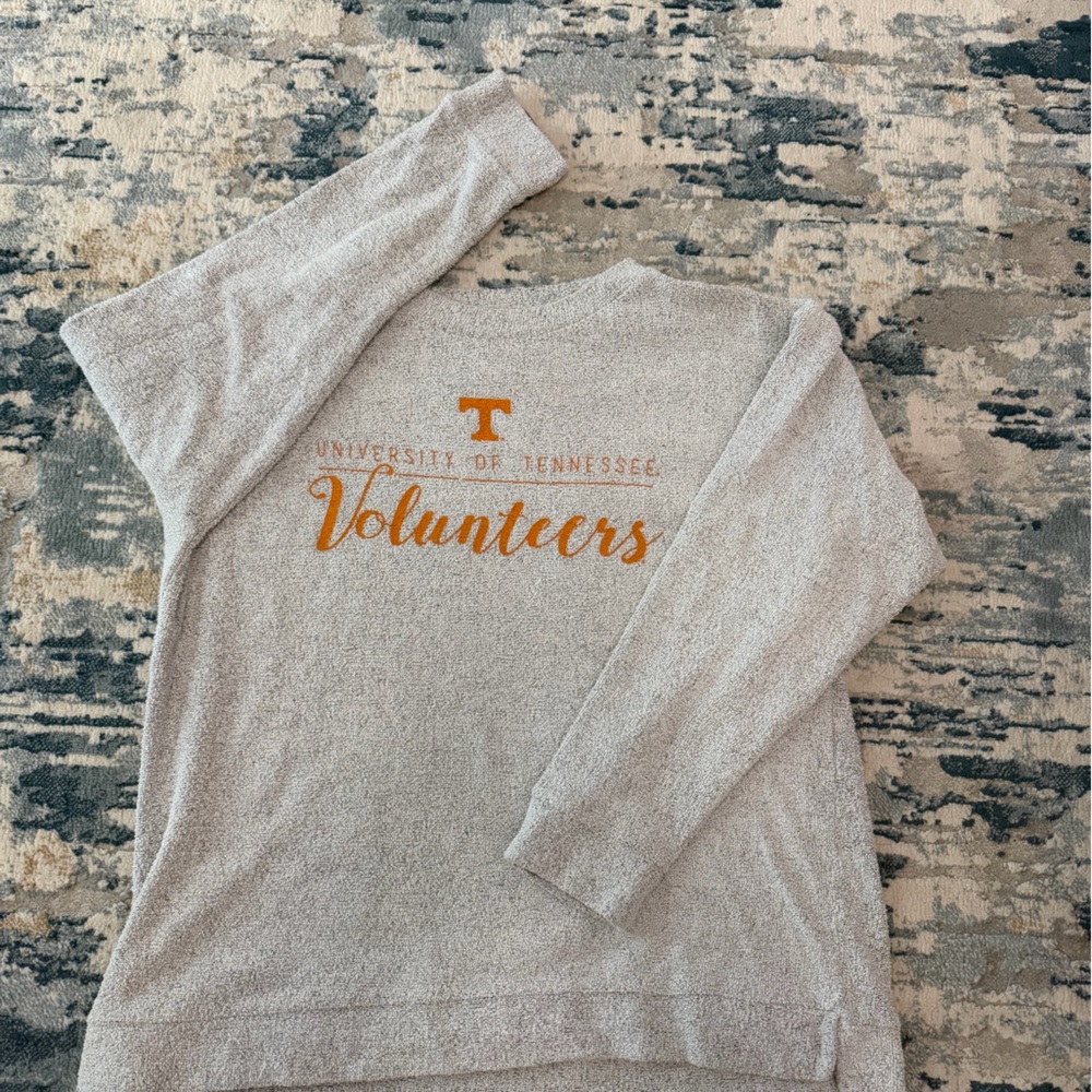Pressbox Light Gray Knit Pullover